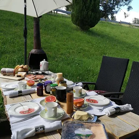 Schwarzwaldhaus Sonnenstrasse, Oberried-hofsgrund, Dreisamtal Holiday home Oberried (Breisgau)